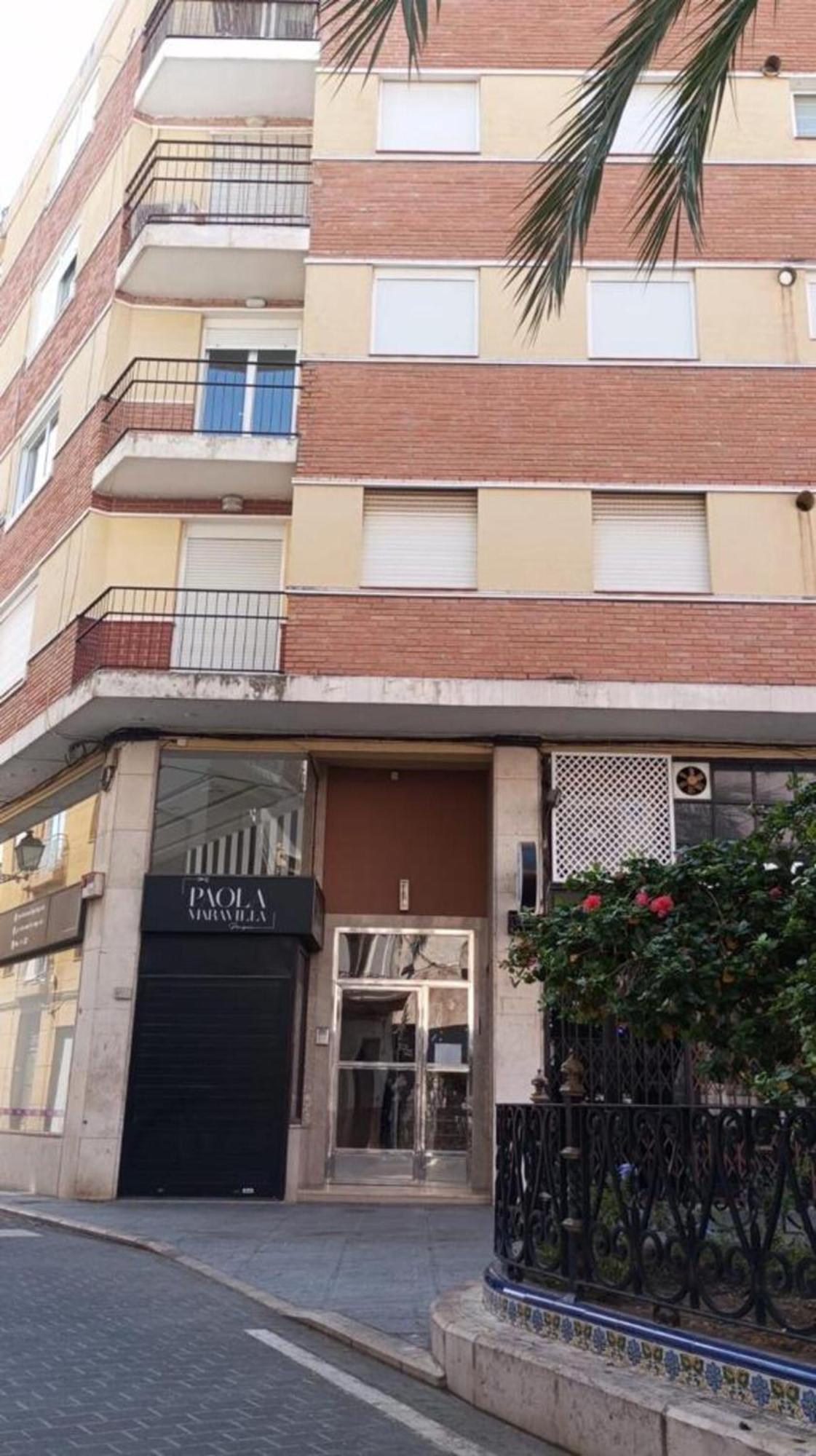 Carbo Y Garaje , Appartement Algemesi